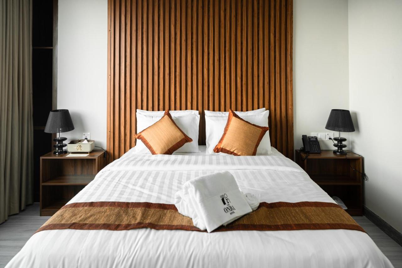 The Onra Hotel بنوم بنه المظهر الخارجي الصورة