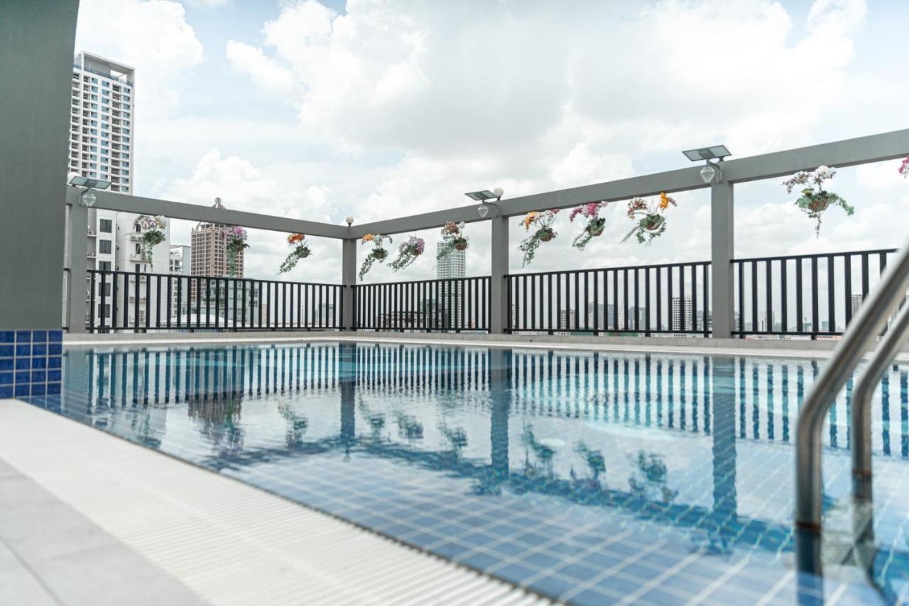 The Onra Hotel بنوم بنه المظهر الخارجي الصورة