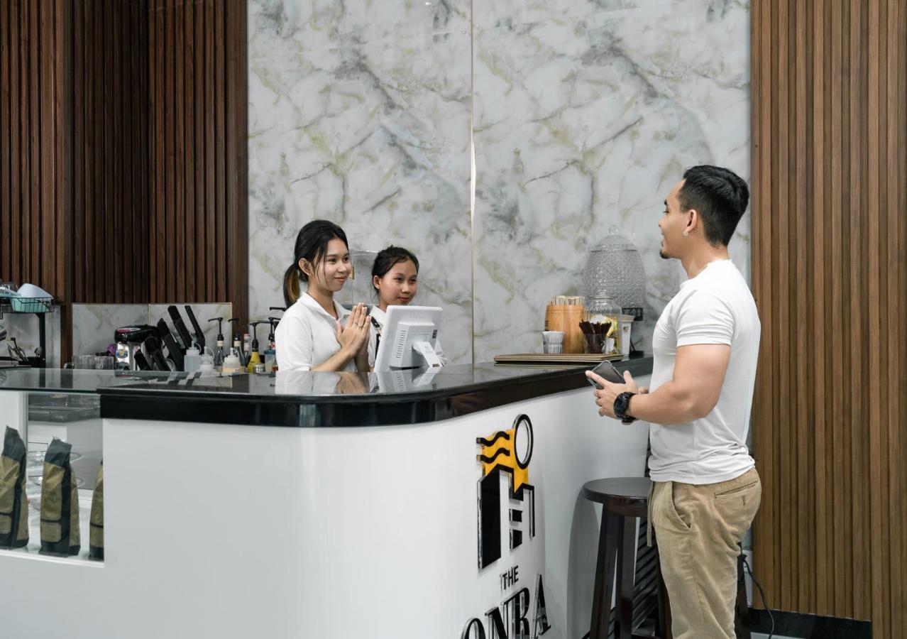 The Onra Hotel بنوم بنه المظهر الخارجي الصورة