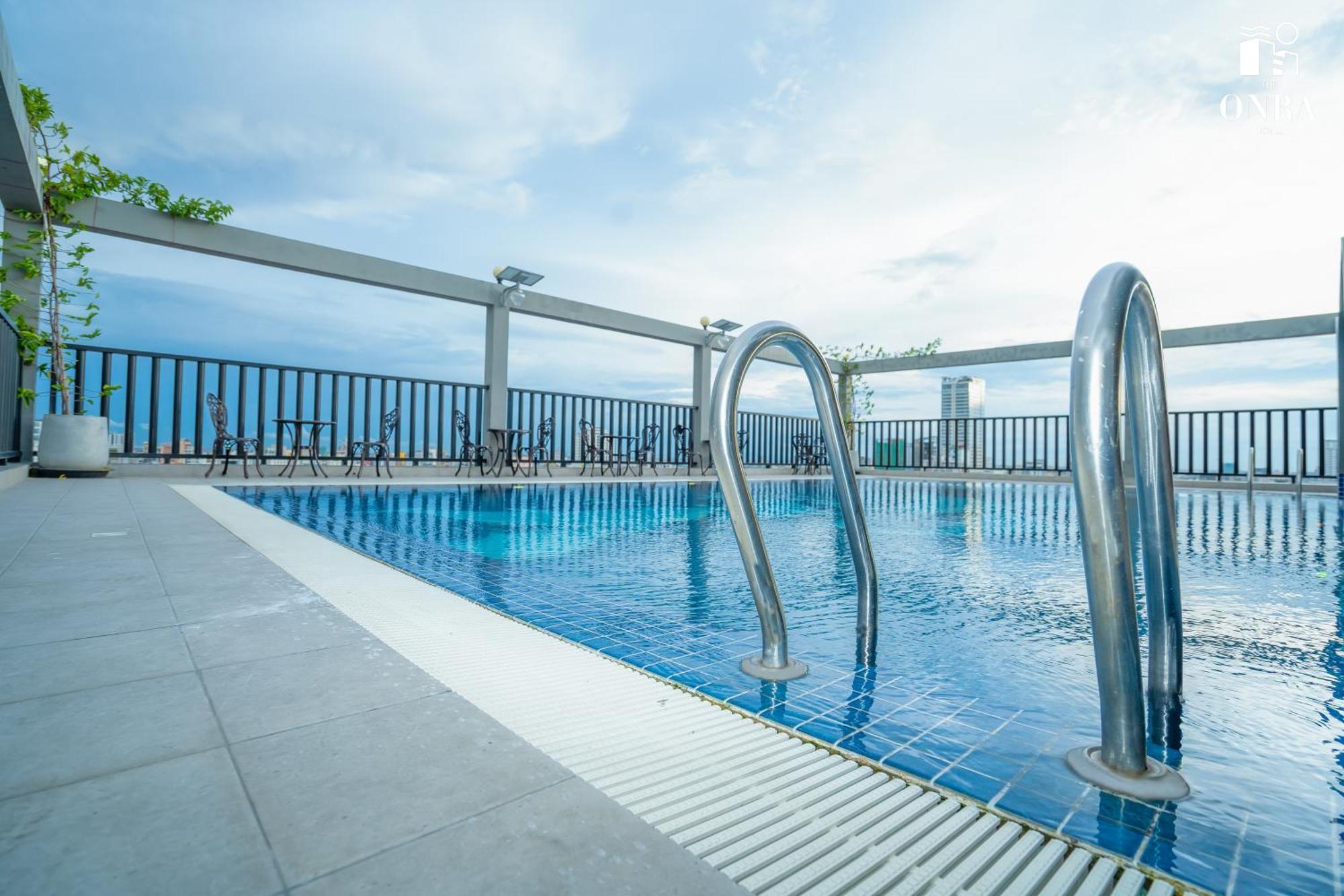 The Onra Hotel بنوم بنه المظهر الخارجي الصورة