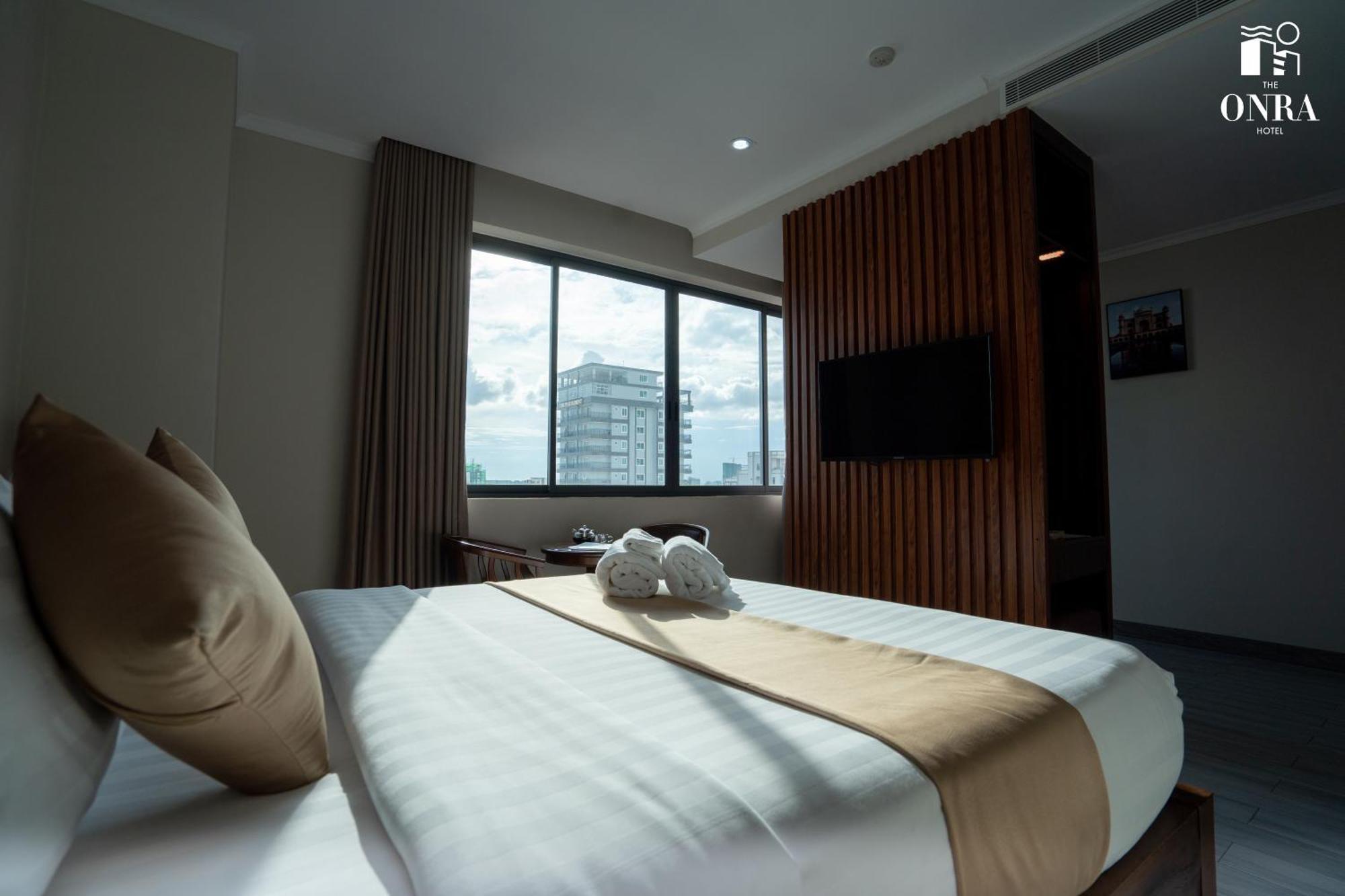 The Onra Hotel بنوم بنه المظهر الخارجي الصورة